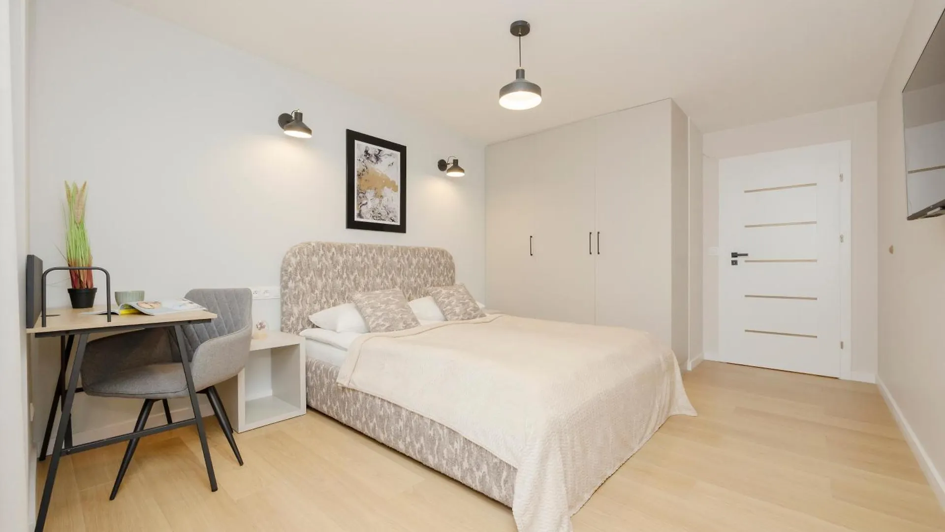 Comfortable Apartment Warsaw Wola & Balcony By Noclegi Renters Poland